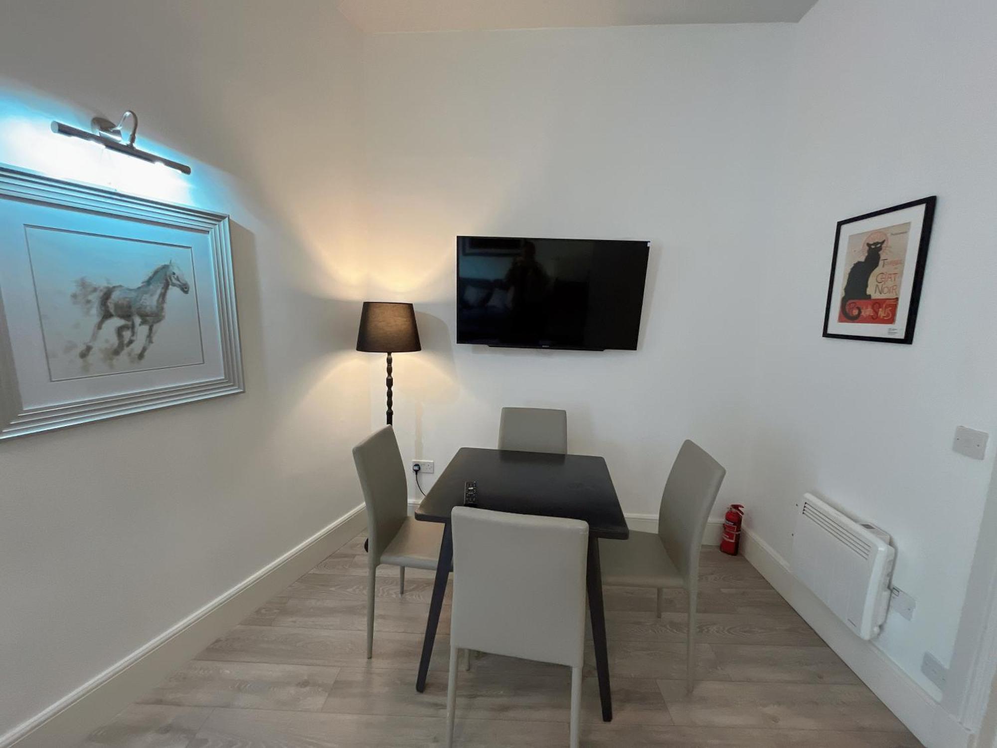 King'S Stable 2 Rooms 爱丁堡 外观 照片